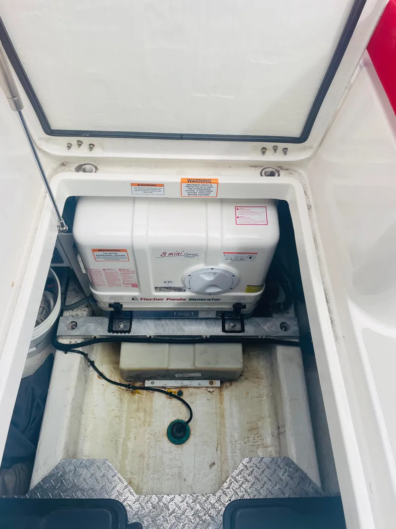 Slide: The Image of Fischer Panda Genset  - 24