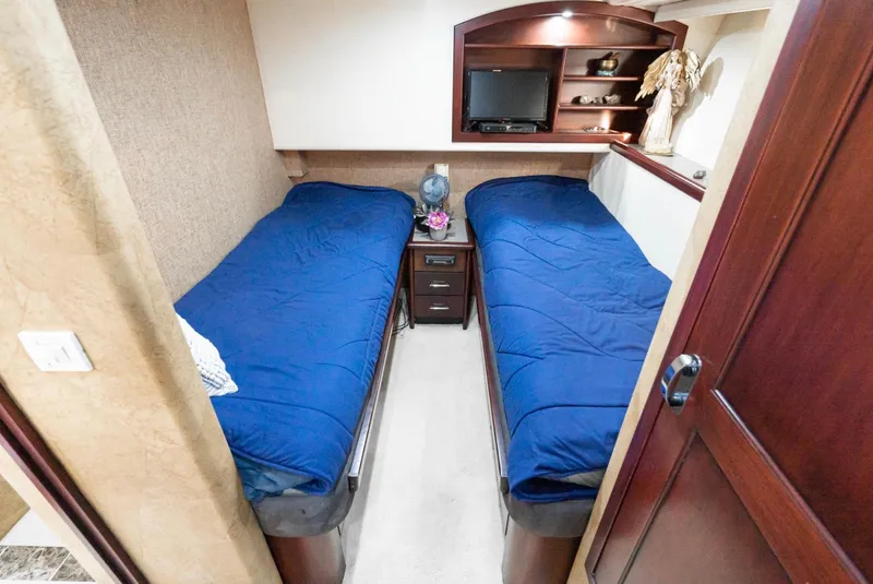 Slide: The Image of Pacific Mariner 65 Motoryacht 1998 - 58