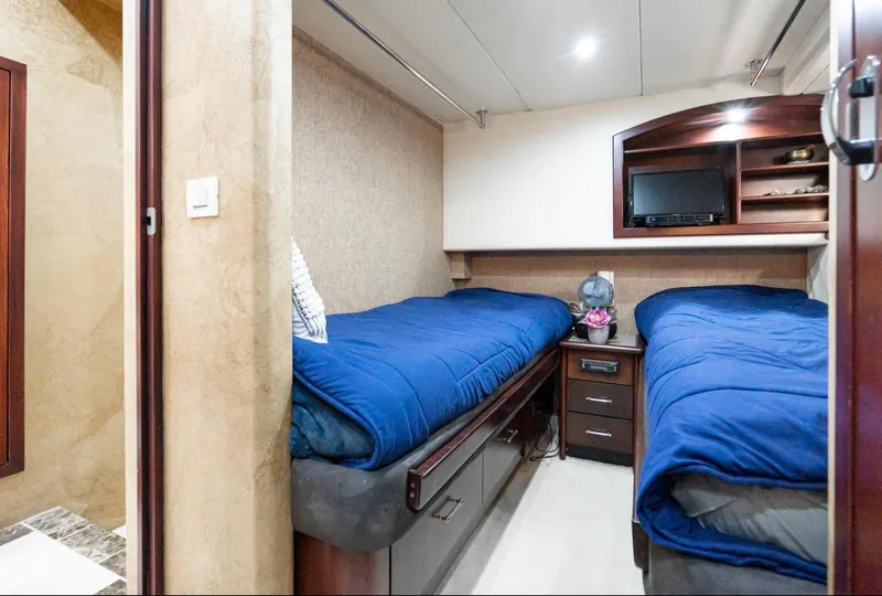Slide: The Image of Pacific Mariner 65 Motoryacht 1998 - 59