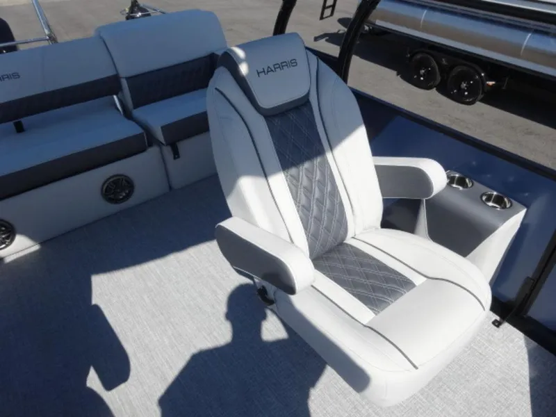 Slide: The Image of Luxury seating on 2025 Harris SUNLINER SP 250 pontoon boat, featuring premium upholstery. - 10