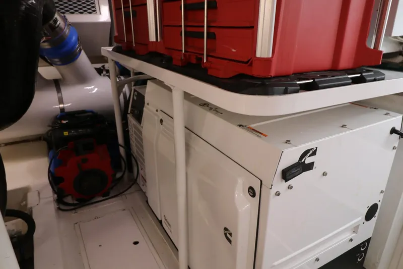 Slide: The Image of Viking 61 Night Bird - Generator - 56