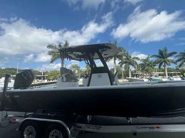 Slide: The Image of Sportsman Masters 267OE Bay Boat 2025 - 15