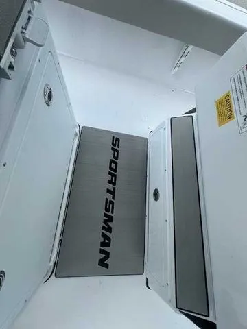 Slide: The Image of Sportsman Masters 267OE Bay Boat 2025 - 67