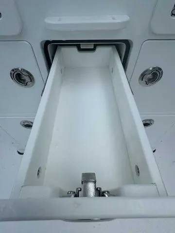 Slide: The Image of Sportsman Masters 267OE Bay Boat 2025 - 90