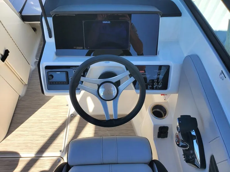 Slide: The Image of Captain's station - 15