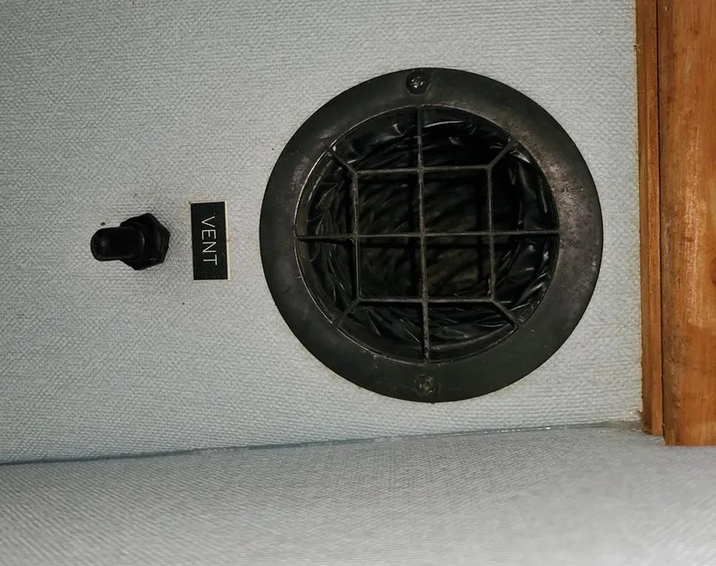 Slide: The Image of Bathroom vent fan - 14