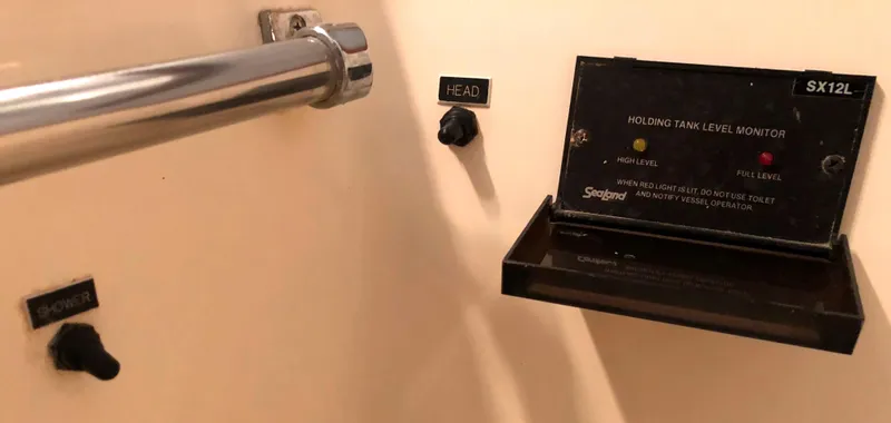 Slide: The Image of Fresh water & waste tank monitor panel - 15