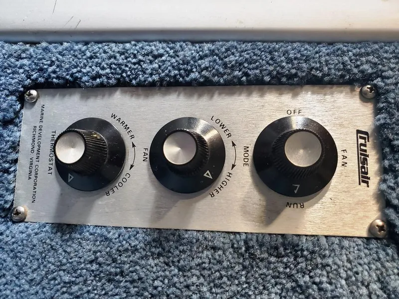 Slide: The Image of Dockside air conditioning & heating controls - 24