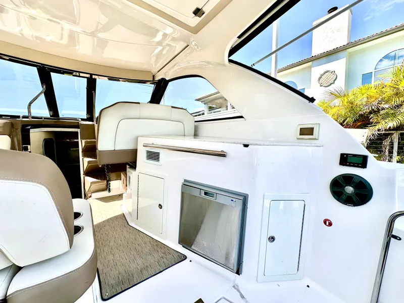 Slide: The Image of Regal 35 Sport Coupe 2017 - 19