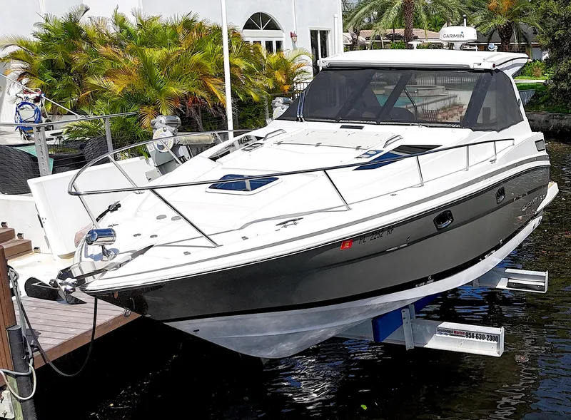 Slide: The Image of Regal 35 Sport Coupe 2017 - 3