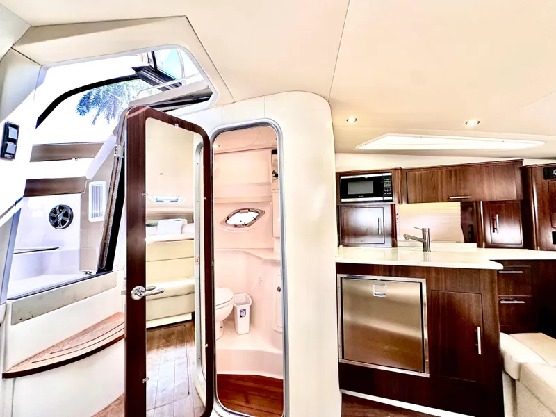 Slide: The Image of Regal 35 Sport Coupe 2017 - 36