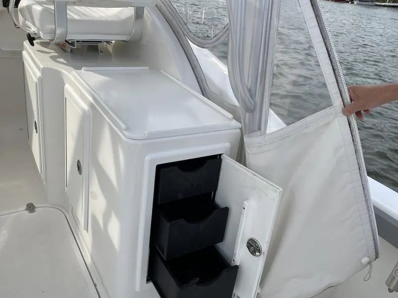 Slide: The Image of Jarrett Bay 32 WALK AROUND 2016 - 56