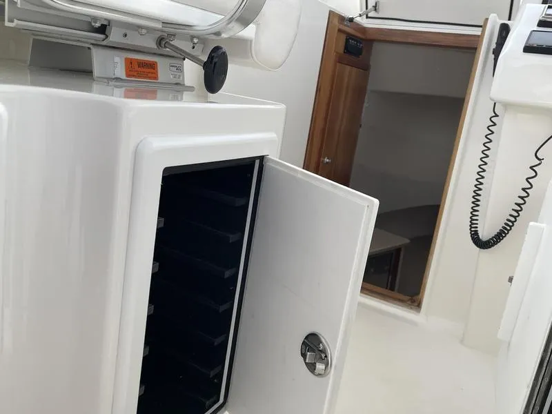 Slide: The Image of Jarrett Bay 32 WALK AROUND 2016 - 57