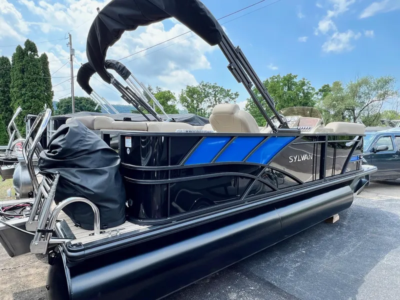 Slide: The Image of Sylvan Mirage 8520 Cruise 2025 - 22