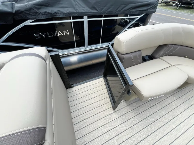 Slide: The Image of Sylvan Mirage 8520 Cruise 2025 - 27