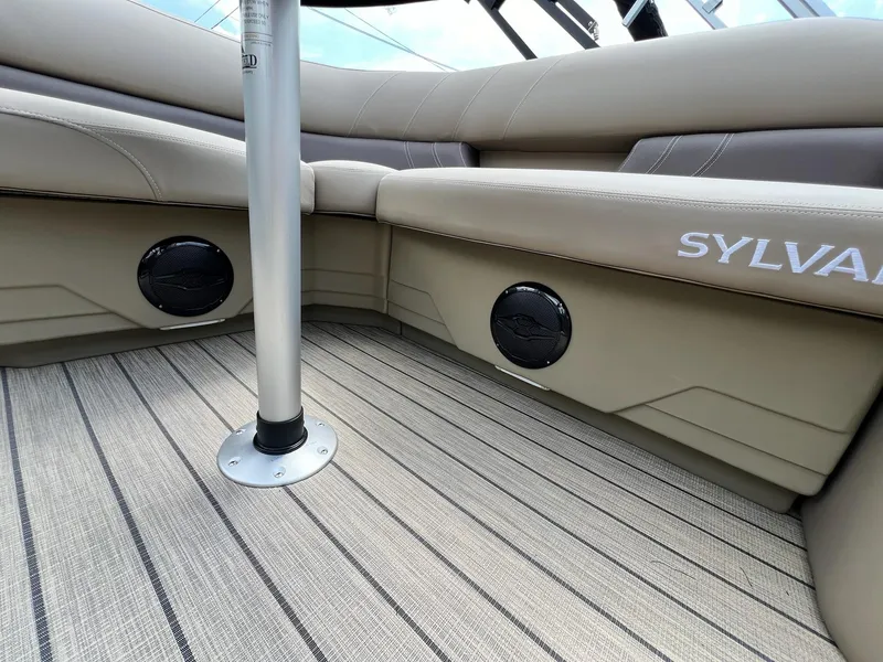 Slide: The Image of Sylvan Mirage 8520 Cruise 2025 - 32