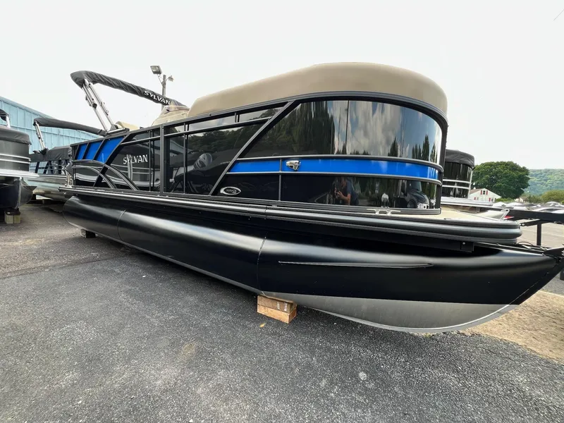 Slide: The Image of Sylvan Mirage 8520 Cruise 2025 - 7