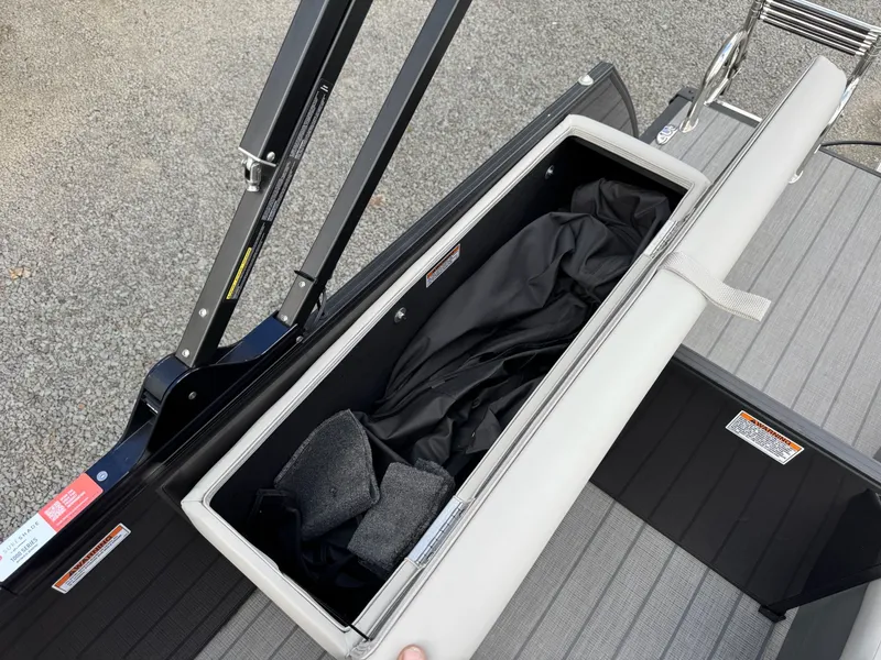 Slide: The Image of Sylvan 8520 CLZ DH 2025 storage compartment with cover and accessories. - 14