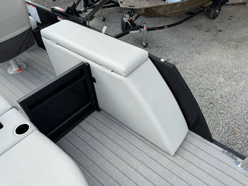 Slide: The Image of Sylvan 8520 CLZ DH 2025, gray seating with storage compartment. - 21