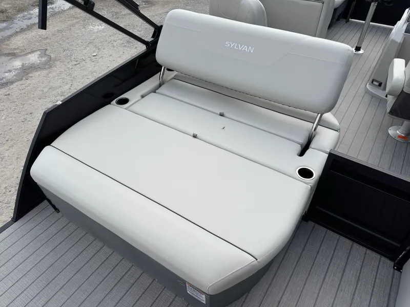 Slide: The Image of Sylvan 8520 CLZ DH 2025 boat seat with gray upholstery. - 27