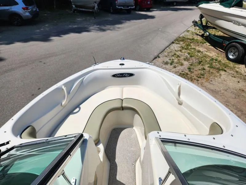 Slide: The Image of Sea Ray 185 Sport 2004 - 10