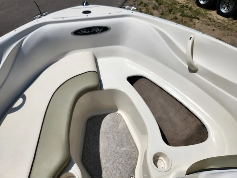 Slide: The Image of Sea Ray 185 Sport 2004 - 11