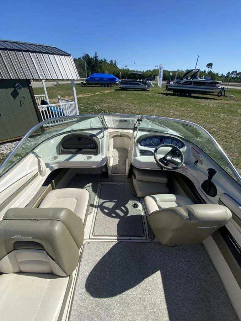 Slide: The Image of Sea Ray 185 Sport 2004 - 16