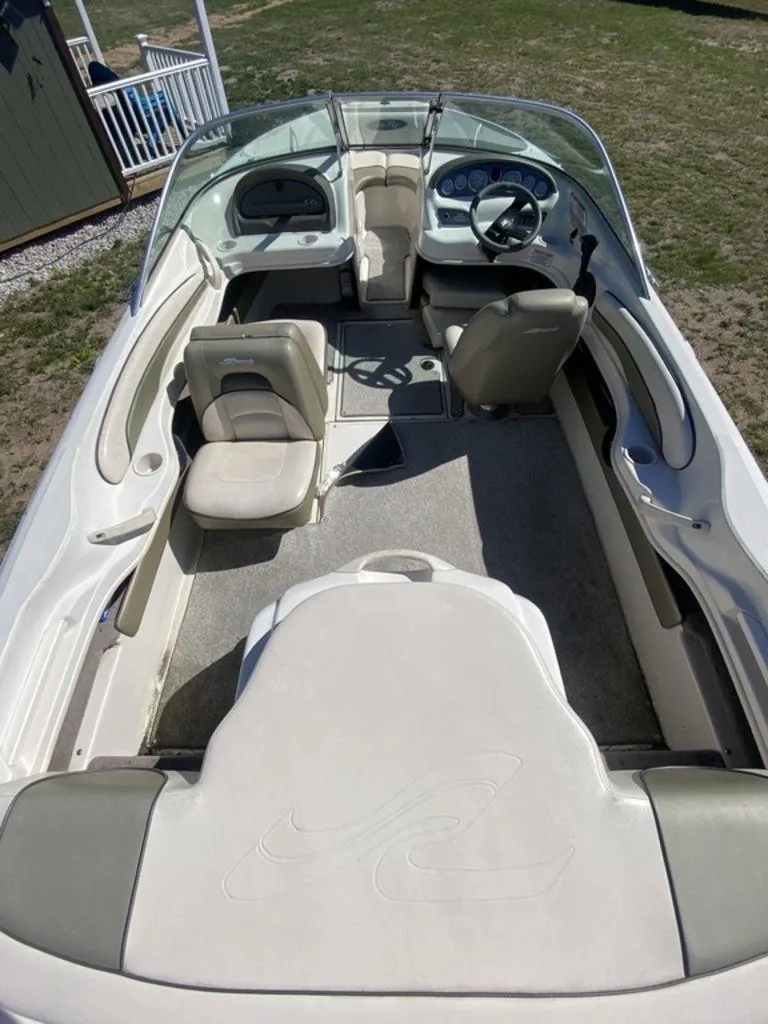 Slide: The Image of Sea Ray 185 Sport 2004 - 23