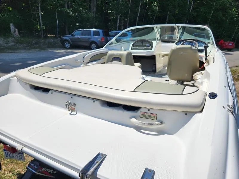 Slide: The Image of Sea Ray 185 Sport 2004 - 24
