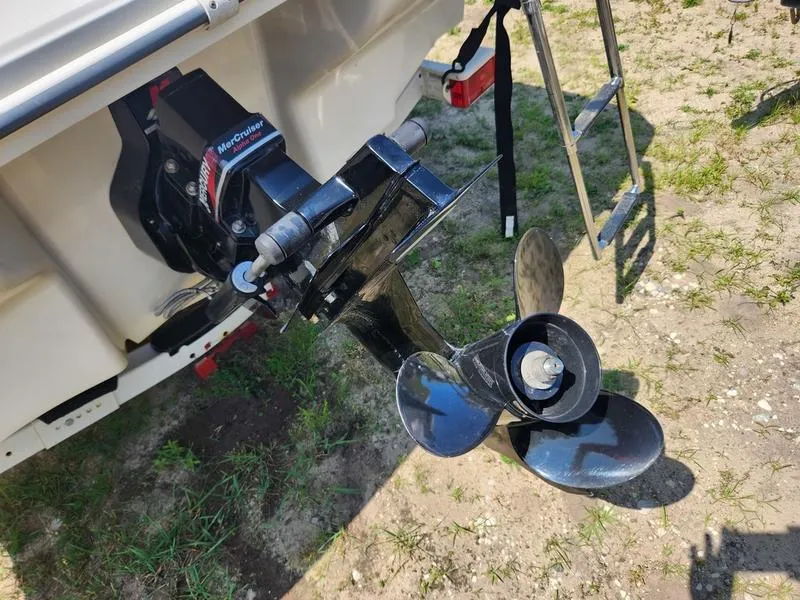 Slide: The Image of Sea Ray 185 Sport 2004 - 29