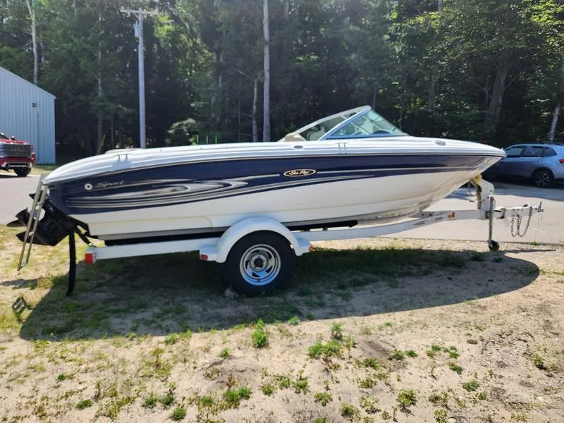 Slide: The Image of Sea Ray 185 Sport 2004 - 4