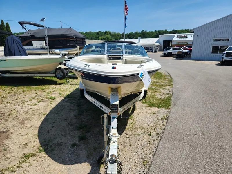 Slide: The Image of Sea Ray 185 Sport 2004 - 5