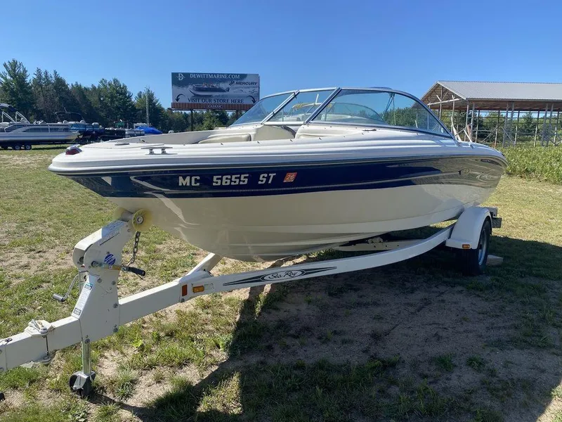 Slide: The Image of Sea Ray 185 Sport 2004 - 6