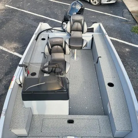 Slide: The Image of Lund 1400 Fury SS 2025 - 16