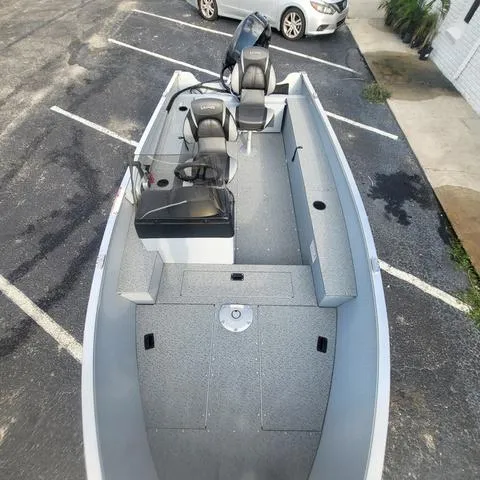 Slide: The Image of Lund 1400 Fury SS 2025 - 17