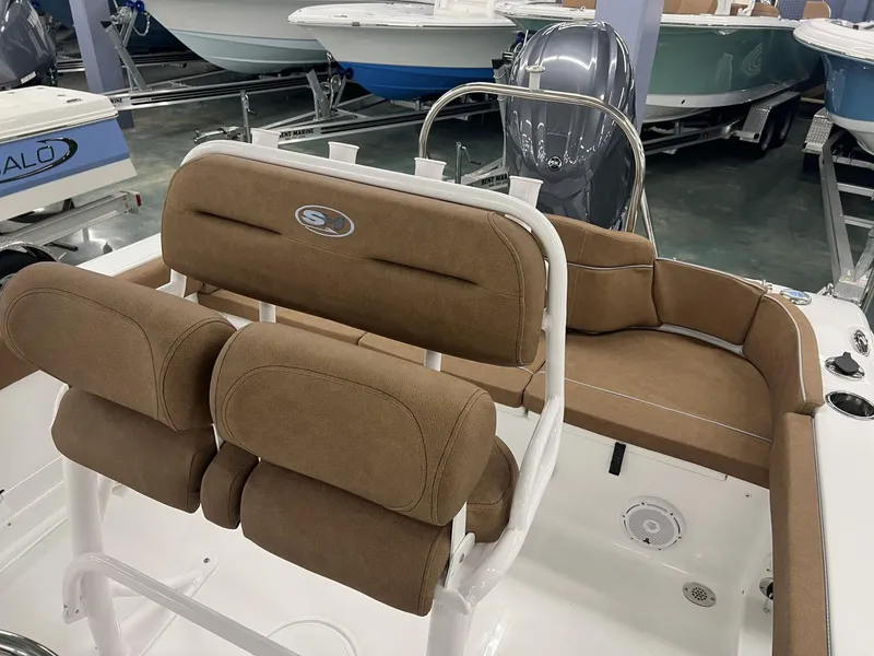 Slide: The Image of Sea Hunt Ultra 219 2025 - 12