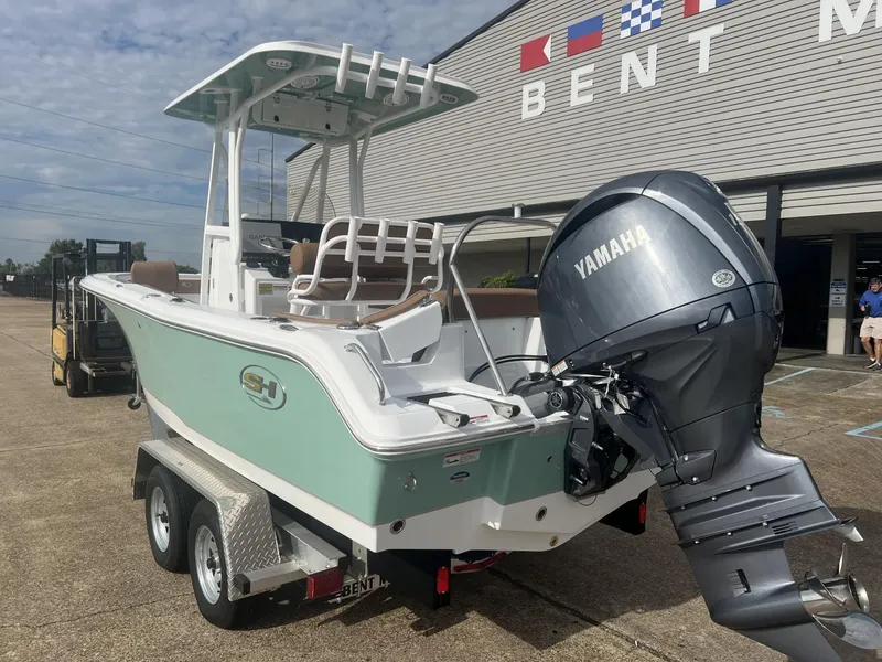 Slide: The Image of Sea Hunt Ultra 219 2025 - 3