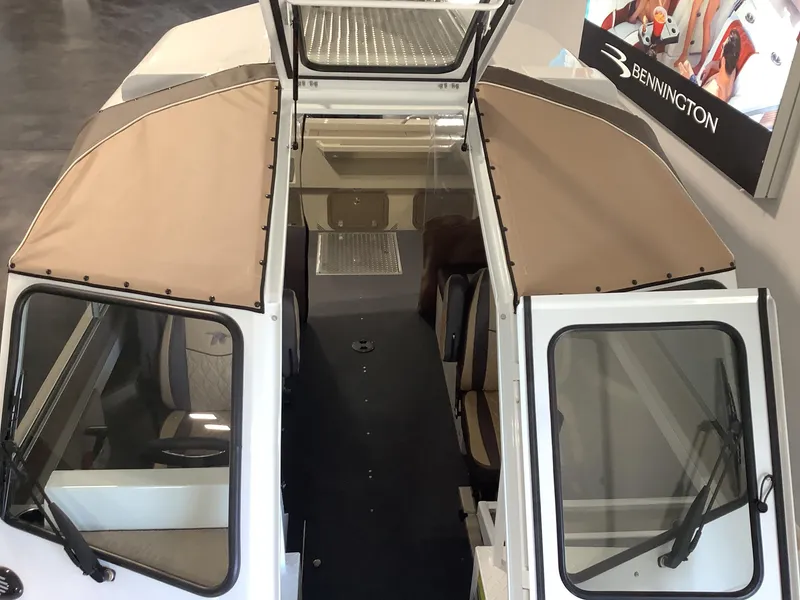 Slide: The Image of Duckworth 22 Navigator 2025 - 19