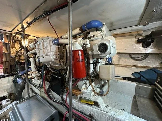 Slide: The Image of Custom C. Raymond Hunt Design Yacht 1986 - 56