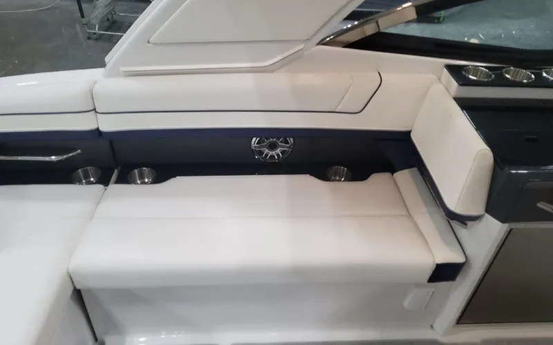 Slide: The Image of Formula 330 CBR 2025 - 52