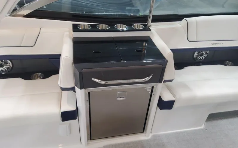 Slide: The Image of Formula 330 CBR 2025 - 54