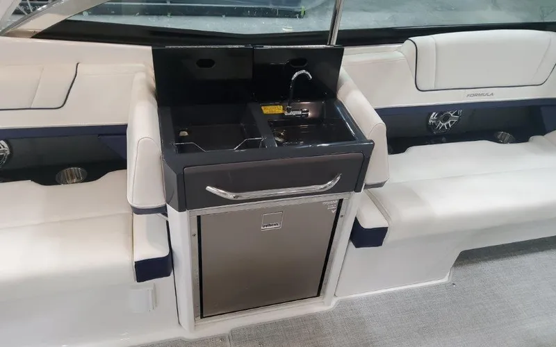 Slide: The Image of Formula 330 CBR 2025 - 55