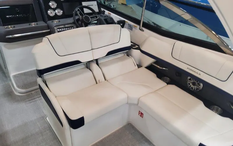 Slide: The Image of Formula 330 CBR 2025 - 60