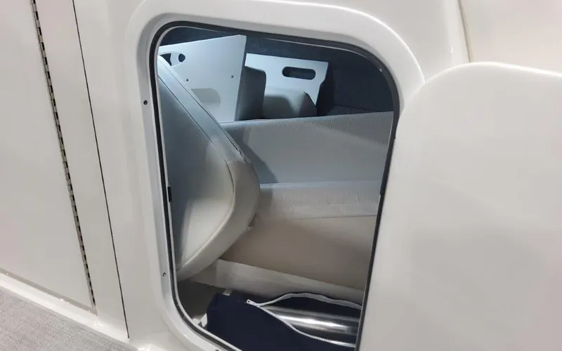 Slide: The Image of Formula 330 CBR 2025 - 67