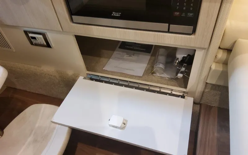 Slide: The Image of Formula 330 CBR 2025 - 90