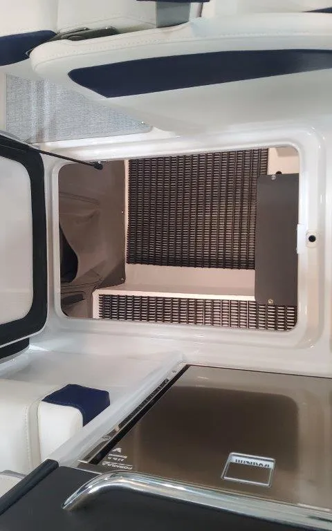 Slide: The Image of Formula 330 CBR 2025 - 91