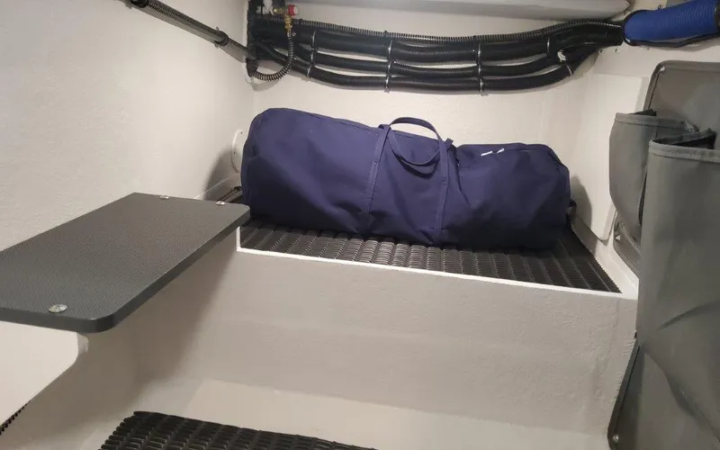 Slide: The Image of Formula 330 CBR 2025 - 93