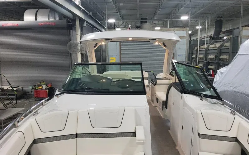 Slide: The Image of Formula 350 CBR 2025 - 101