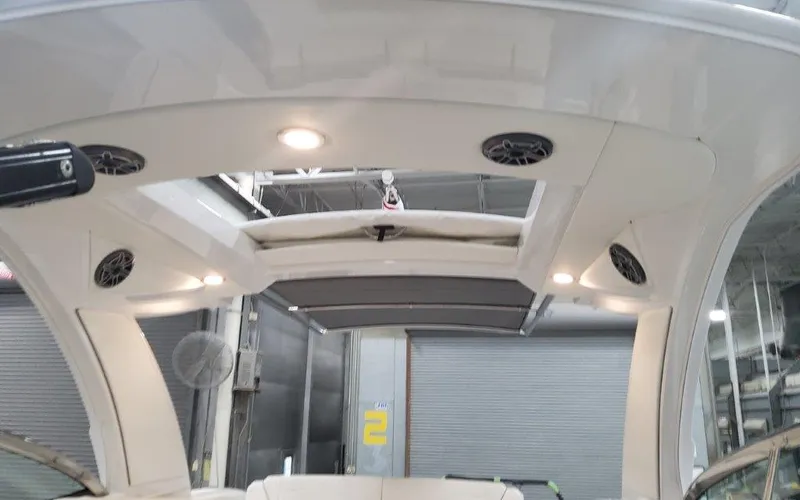 Slide: The Image of Formula 350 CBR 2025 - 105