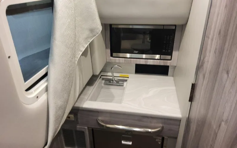 Slide: The Image of Formula 350 CBR 2025 - 109